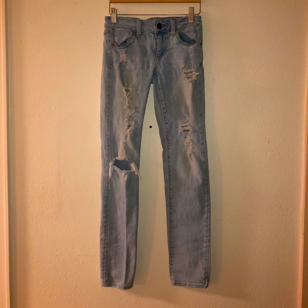 💋American Eagle Ripped Jeans 00💋